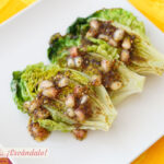 Cogollos a la plancha con salsa de miel