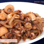 Calamares encebollados