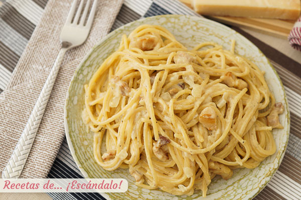Como hacer espaguetis a la carbonara con nata