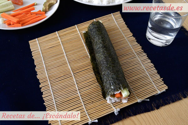 Sellado del maki sushi