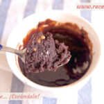 Mug cake de brownie de chocolate