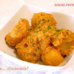 Patatas con curry rojo y yogur