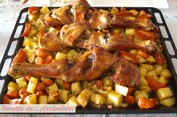 Asado de paletillas de cordero lechal al horno con patatas