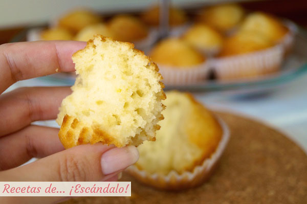 Receta tradicional de magdalenas caseras y esponjosas