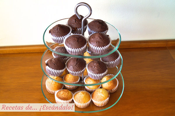 Magdalenas caseras tradicionales y de chocolate