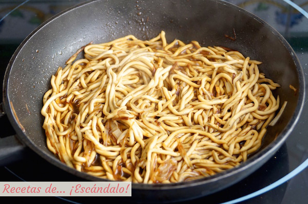 Angurinas salteadas con salsa de soja