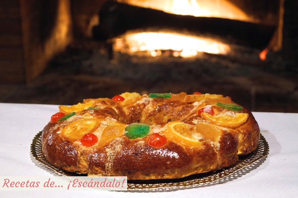 Roscon de reyes recien horneado
