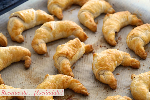 Croissants de hojaldre rellenos de Nutella
