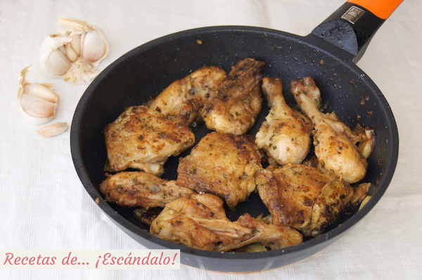 Pollo al ajillo, receta tradicional
