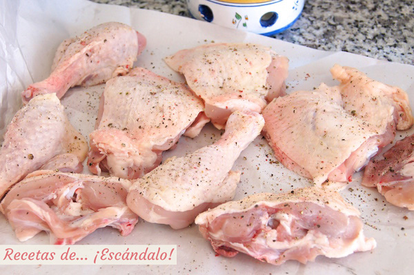 Preparando pollo al ajillo