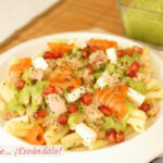 Ensalada de pasta fría con atún