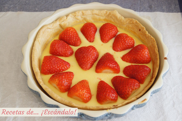 Tarta de fresas antes de ser horneada