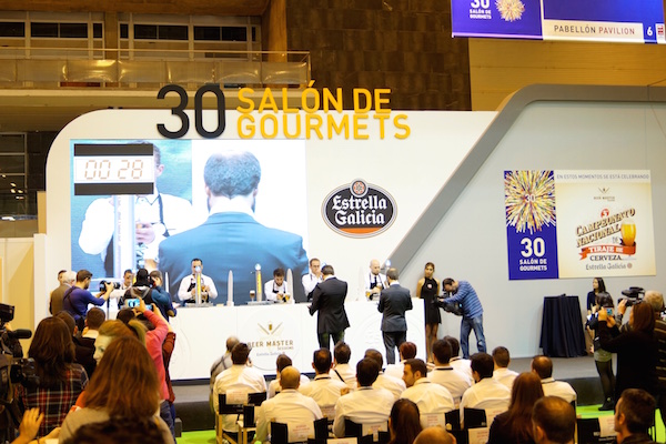 Campeonato nacional de tiraje de cerveza en salon de gourmets