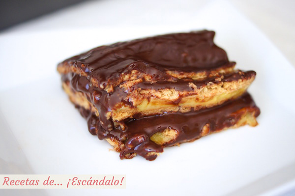 Receta de tarta de la abuela, tarta de chocolate, galletas y natillas, muy facil
