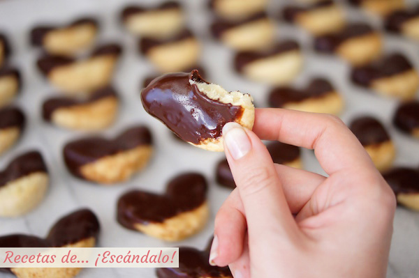 Palmeras de hojaldre con chocolate