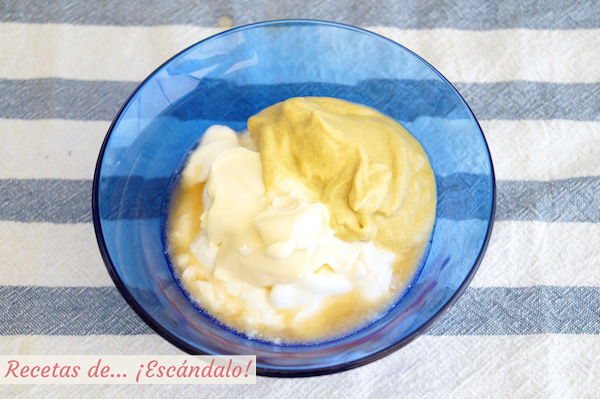 Como hacer la salsa para la ensalada de col y zanahorias americana o coleslaw