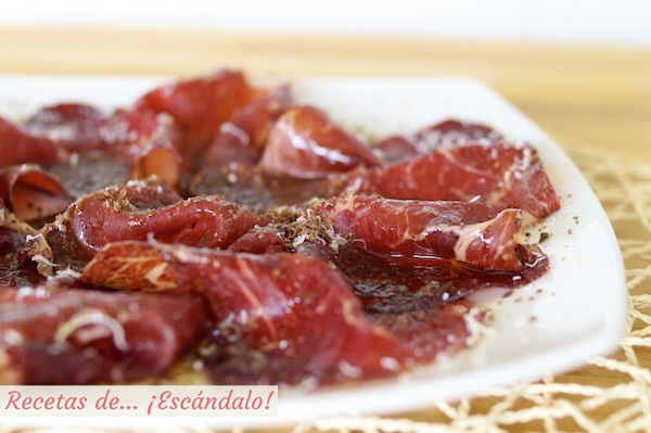 Receta de cecina de leon con chocolate, queso y aceite de oliva