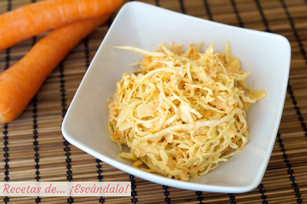 Receta de ensalada de col y zanahorias americana o coleslaw