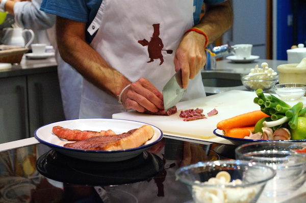 Cortando picanha de vaca