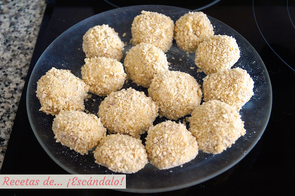 Croquetas de jamon rebozadas