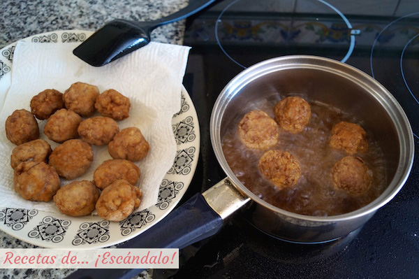 Freir albondigas de carne