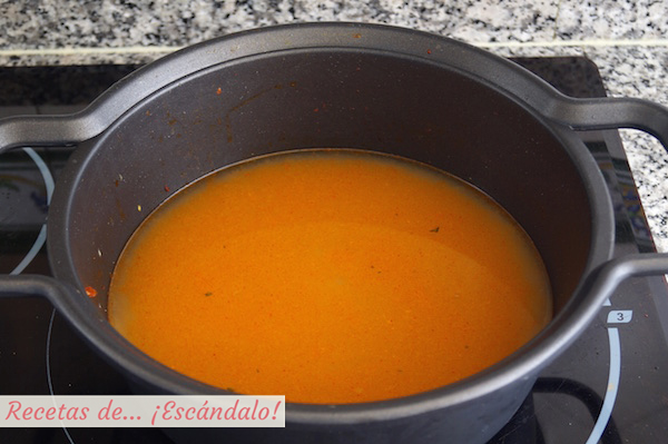 Caldo de pescado casero