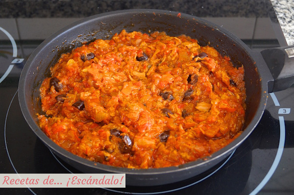Sofrito para la empanada de atun