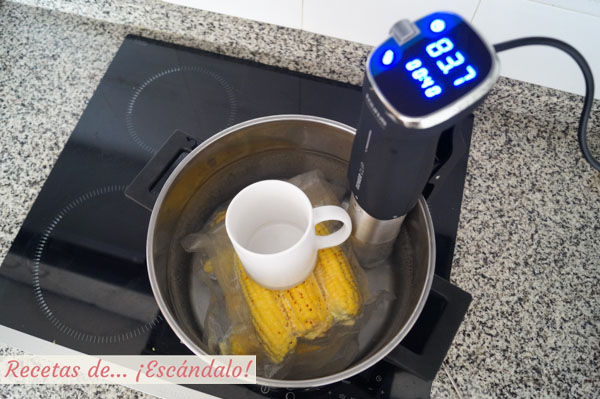 Mazorcas de maiz cocinadas a baja temperatura