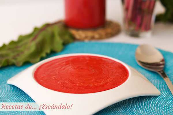 Receta de gazpacho de remolacha, muy facil y fresquito