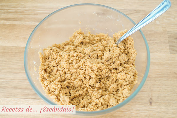 Galletas y mantequilla para la tarta de queso
