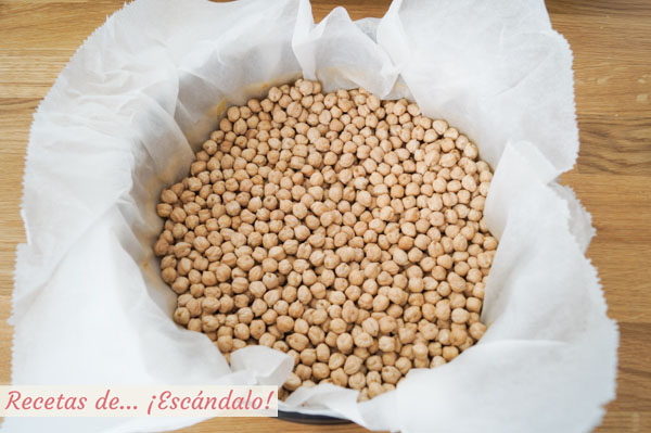 Garbanzos para que no suba la masa quebrada