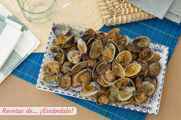 Como hacer almejas a la marinera. Receta gallega de la abuela