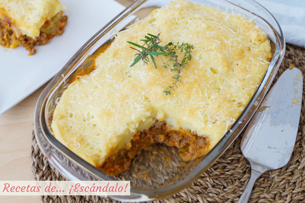 Receta de pastel de carne picada y patata con queso
