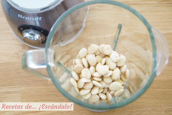 Almendras crudas peladas