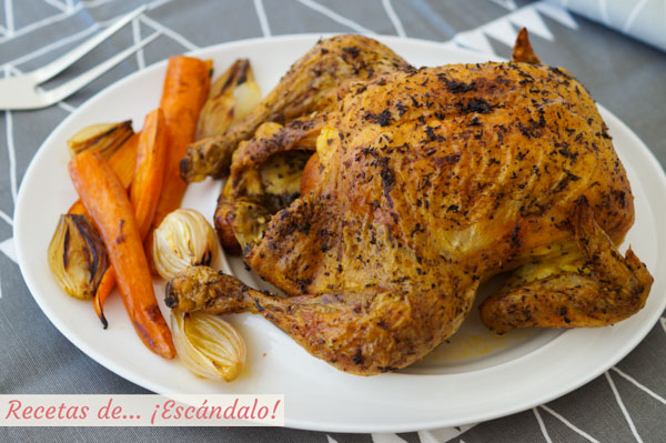 Receta de pollo al horno asado entero, muy jugoso y con piel crujiente