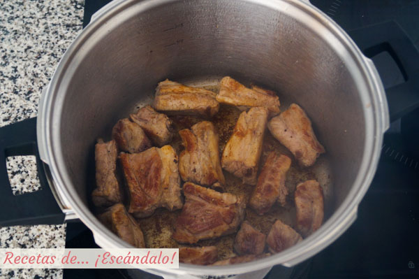 Costillas de cerdo guisadas