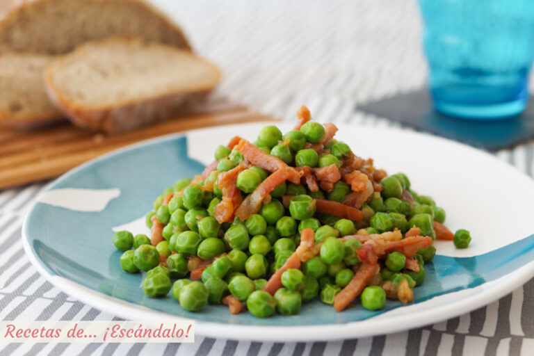 Guisantes con jamón. Receta fácil y saludable