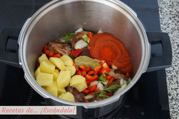Ingredientes caldereta de cordero tradicional