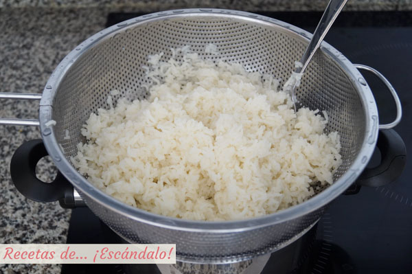 Escurrir arroz blanco basmati