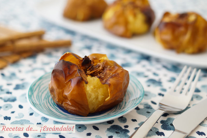 Manzanas asadas al horno con canela y almendras