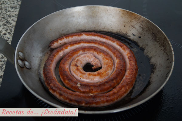 Salchichas al vino