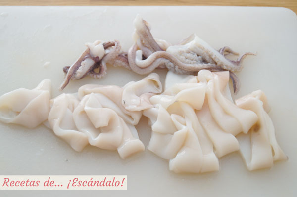 Calamares limpios en anillas