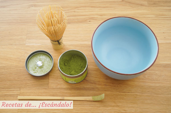 Elementos para la ceremonia del te matcha. Chawan, Chasaku y Chasen