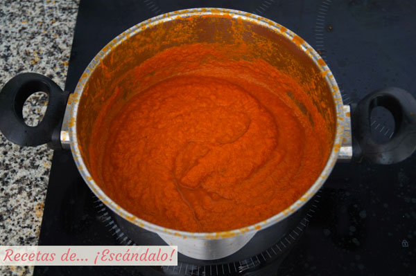 Salsa de tomate casera o salsa pomodoro