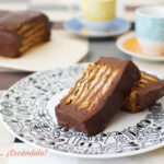 Tarta de galletas y chocolate
