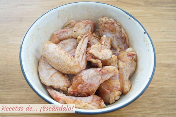 Alitas de pollo marinadas