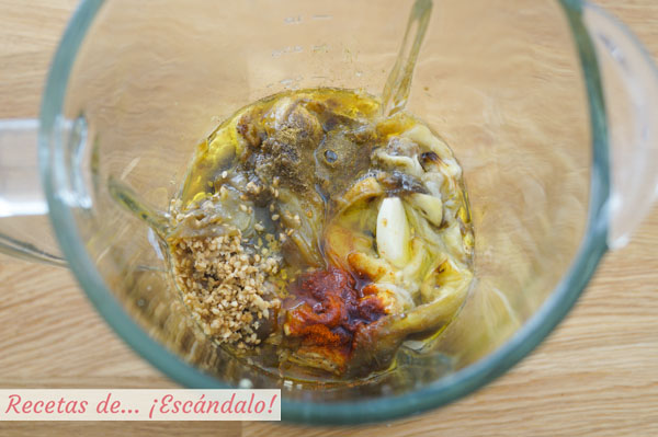 Ingredientes para preparar baba ganoush, mutabal o crema de berenjenas