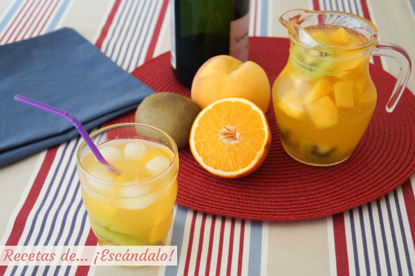 Como hacer sangria de cava con frutas. Receta e ingredientes