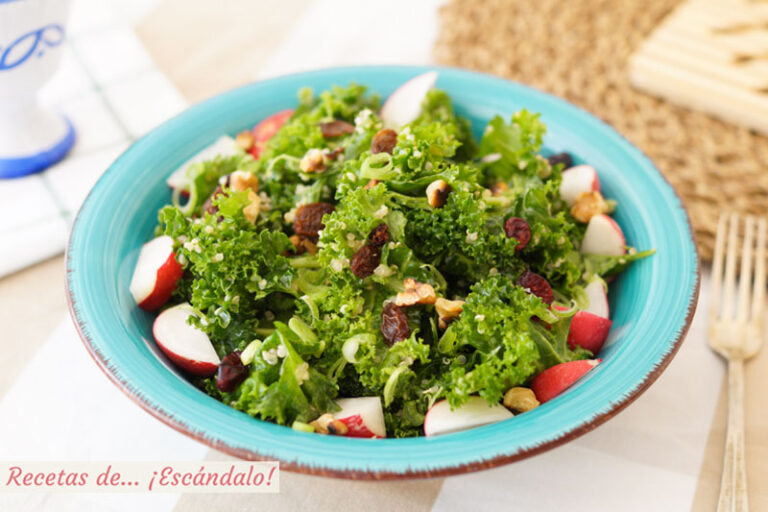 Ensalada de quinoa y kale con vinagreta de mostaza, ¡deliciosa!