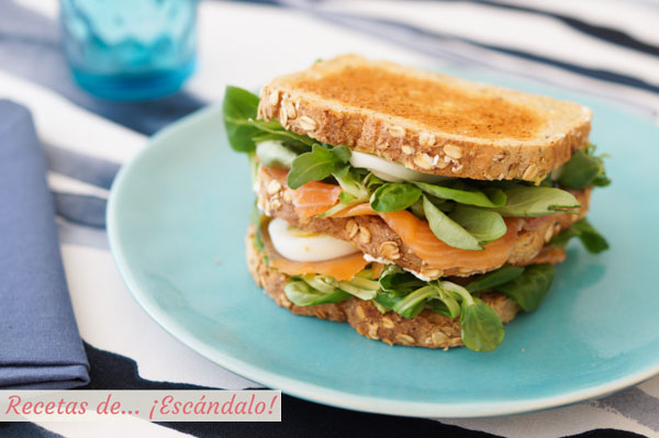 Sandwich Ses Illetes de salmon, aguacate y huevo duro